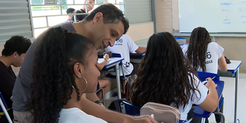 professores-podem-acumularcargo-publico,-decide-congresso