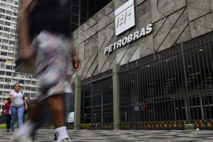petrobras-reajusta-preco-do-querosene-de-aviacao-em-55%