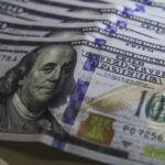 dolar-retoma-nivel-pre-guerra-e-bolsa-sobe-com-possivel-acordo-com-ira