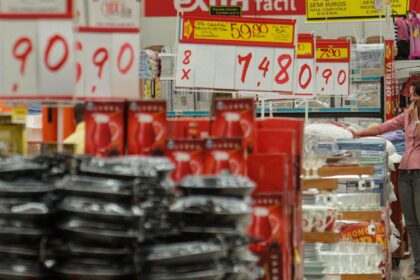 mercado-eleva-previsao-da-inflacao-para-4,36%-este-ano