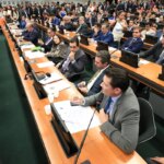 ccj-da-camara-retoma-analise-do-fim-da-escala-6×1-nesta-quarta