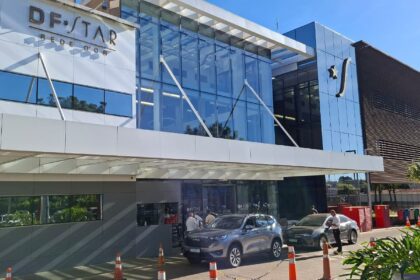 bolsonaro-e-internado-para-cirurgia-no-ombro-em-brasilia