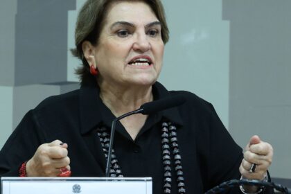 com-fim-da-escala-6×1,-mulher-tem-mais-acesso-a-trabalho,-diz-ministra