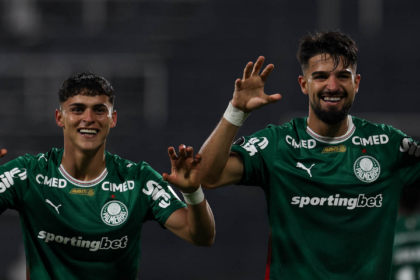 libertadores:-palmeiras-vence-sporting-cristal-e-assume-ponta-de-grupo