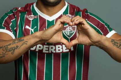 fluminense-anuncia-a-contratacao-do-atacante-hulk