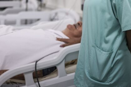 quase-mil-medicos-sofreram-agressao-no-trabalho-no-rjdesde-2018