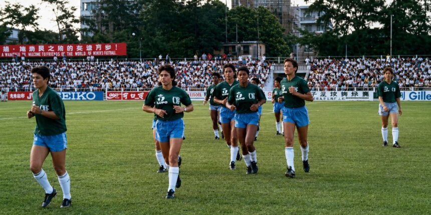 reconhecidas-por-lei-da-copa,-pioneiras-seguem-formando-novas-geracoes