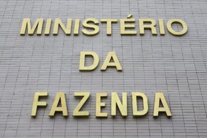 cmn-adia-bloqueio-ambiental-no-credito-rural-para-2027