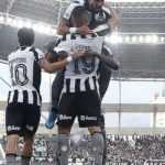 botafogo-vence-corinthians-pelo-brasileirao-com-tres-de-arthur-cabral