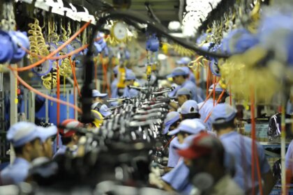 parecer-da-6×1-e-adiado-em-meio-a-pressao-para-transicao-de-10-anos