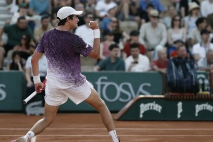 joao-fonseca-estreia-com-vitoria-no-torneio-de-roland-garros