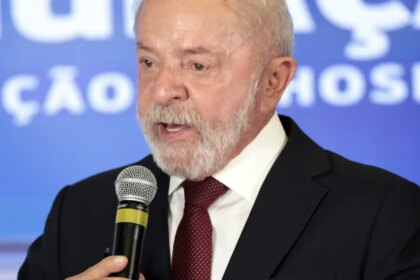 lula-inicia-radioterapia-apos-retirada-de-lesao-no-couro-cabeludo