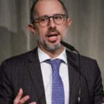 “nao-precisamos-eleger-um-pais-policia-do-mundo”,-diz-ministro-da-cgu