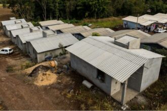 casa-catarina:-oeste-de-sc-deve-receber-primeiras-casas-populares-do-programa-de-r$-654-milhoes