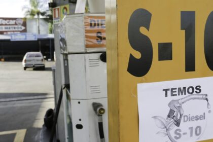 petrobras-ajusta-precos-do-diesel-para-r$-1,12