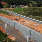 novo-tracado-e-viaduto-ja-transformam-paisagem-de-rodovia-estrategica-que-corta-interior-de-sc