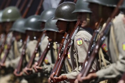 exercito-mantem-patrulha-de-fronteiras-mesmo-com-bloqueio-do-orcamento
