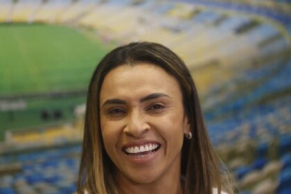 com-marta-como-embaixadora,-tesouro-quer-atrair-mais-investidores