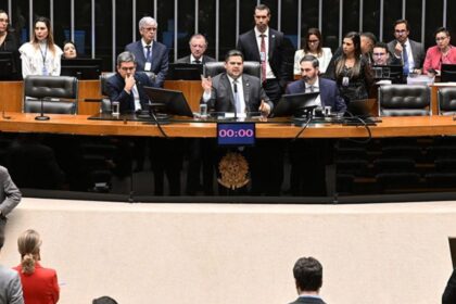 disputa-por-recursos-federais-intensifica-articulacoes-politicas-no-espirito-santo