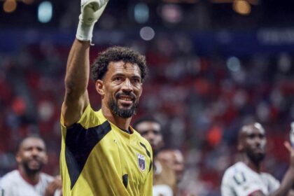 goleiro-vozinha-brilha-contra-a-espanha-e-vira-destaque-na-copa