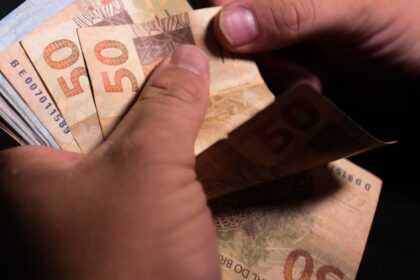 caixa-comeca-a-pagar-bolsa-familia-de-junho