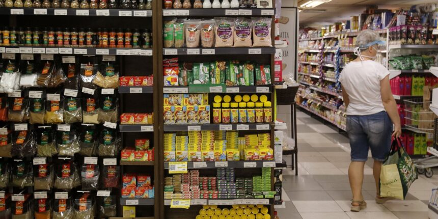 fabricacao-de-produto-alimenticio-gerou-mais-emprego-em-2024,-diz-ibge