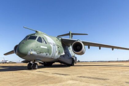 fab-envia-aviao-com-equipes-de-busca-a-venezuela