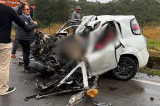 grave-acidente-deixa-dois-mortos-na-sc-418-em-joinville