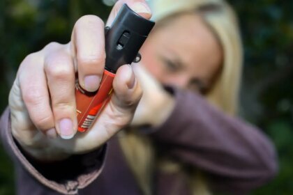spray-de-pimenta-para-mulher-e-medida-paliativa,-diz-promotora