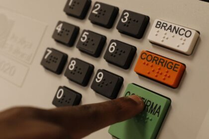 em-convencao-nacional,-pdt-oficializa-apoio-a-lula-nas-eleicoes