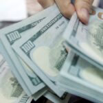 dolar-fecha-no-maior-valor-em-duas-semanas-com-queda-no-petroleo
