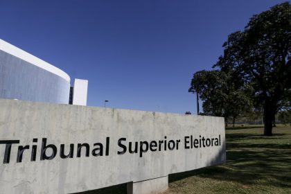tse-cria-conselho-para-monitorar-desinformacao-e-ia-nas-eleicoes