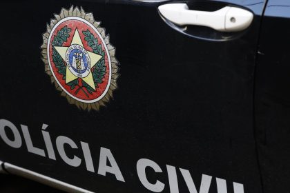 manifestacao-no-rio-de-janeiro-tem-tiros-e-interdicao-de-ruas