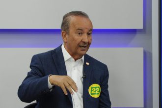 em-mais-um-duelo-judicial,-jorginho-mello-e-obrigado-a-retirar-publicacao-sobre-pesquisa