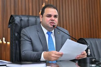 governador-do-amazonas-e-alvo-de-duas-condenacoes-da-justica-eleitoral-em-24h-por-irregularidades-na-internet