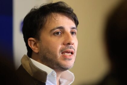renan-propoe-cortes-na-previdencia-e-alterar-pisos-da-saude-e-educacao