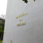governo-reduz-projecao-do-pib-para-2%-em-2026-e-2,3%-em-2027
