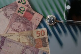 ata-do-copom-atribui-corte-da-selic-a-desaceleracao-da-economia
