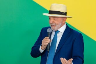lula-anuncia-desenrola-3-autorizando-uniao-a-comprar-dividas-dos-brasileiros;-entenda-como-vai-funcionar